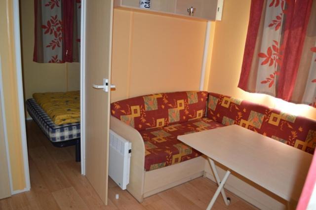 Hotel Le Clocher De Neyran Saint-Gervais-sur-Mare Exterior foto